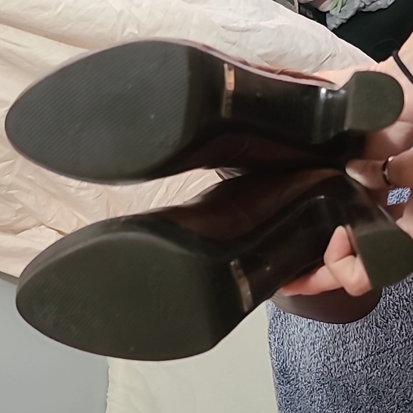 Gucci Knee High Leather Boots - Picture 5 of 6